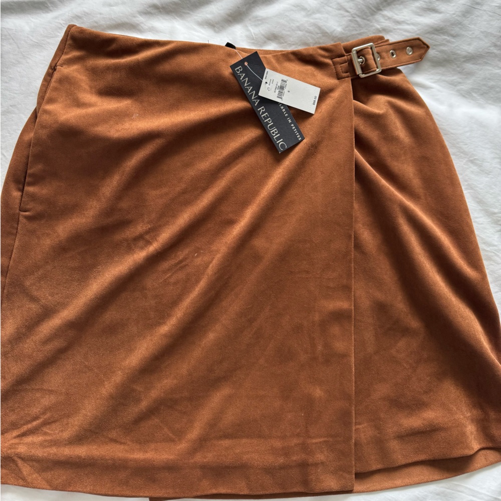 Banana Republic Tan Suede Skirt with Buckle
